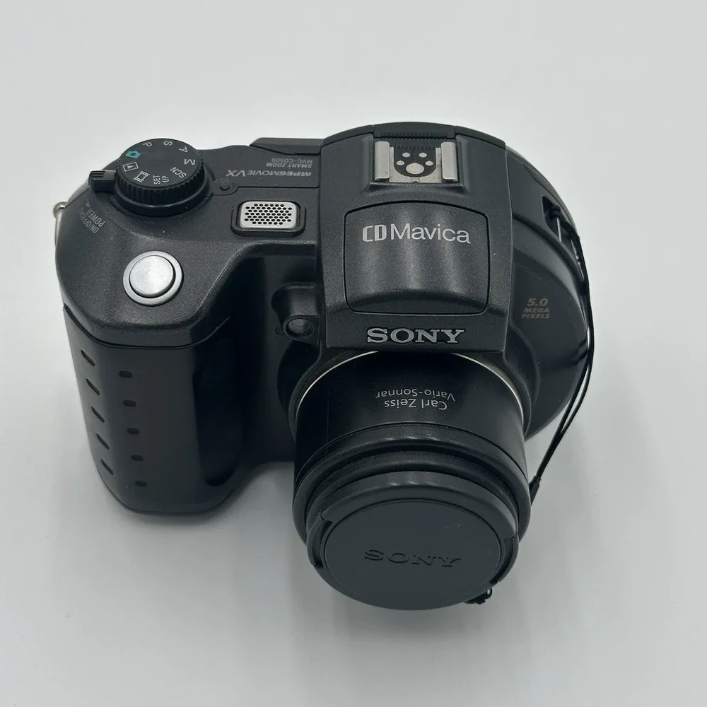 Sony Mavica MVC-CD500 Black LCD 5MP 3x Optical Zoom Digital Camera NO BATTERY